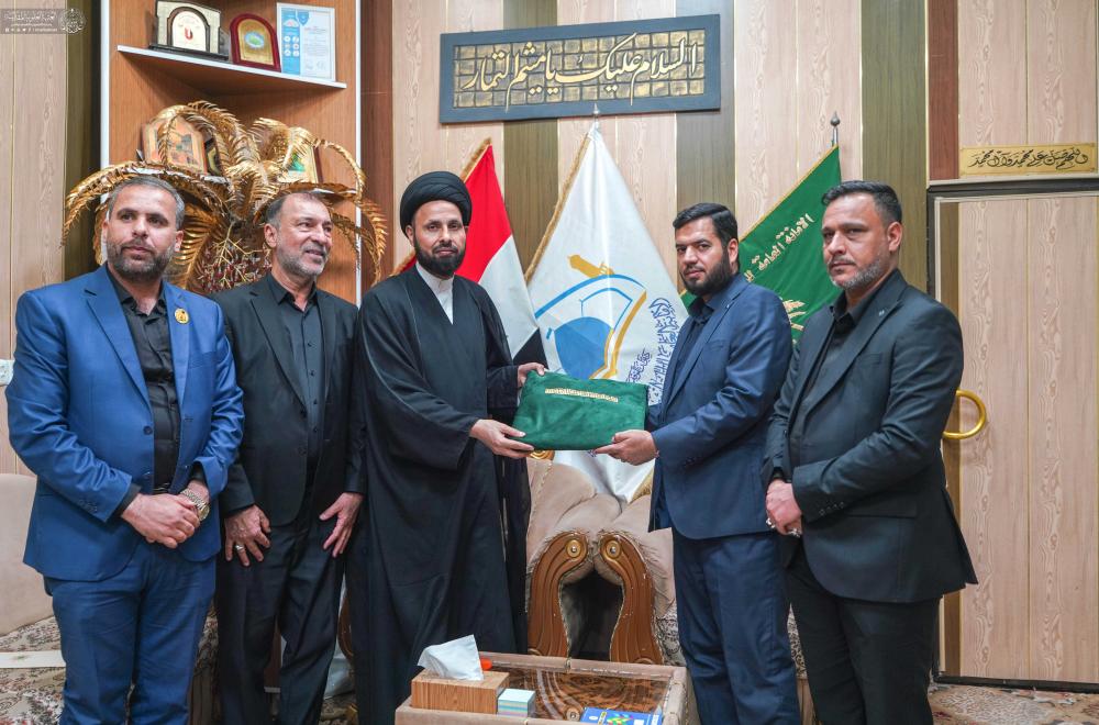رايات الغدير الأغرّ تصل إلى المزارات الشريفة المباركة في أنحاء العراق 