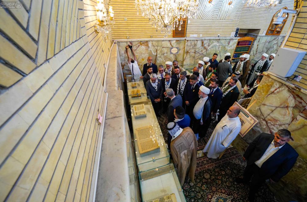 ضمن فعاليات أسبوع عيد الغدير .. الأمين العامّ يفتتح معرض المصاحف المخطوطة النفيسة