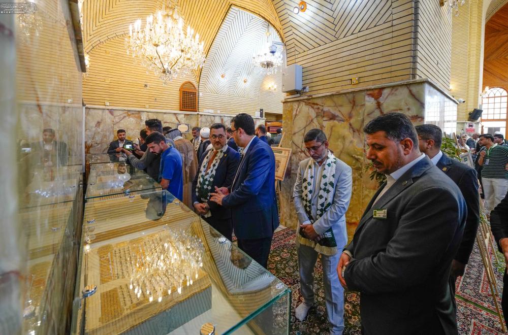 ضمن فعاليات أسبوع عيد الغدير .. الأمين العامّ يفتتح معرض المصاحف المخطوطة النفيسة