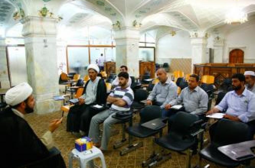 قسم الشؤون الدينية في العتبة العلوية يفتتح دورة تطويرية لمؤذني وقراء القرآن والأدعية