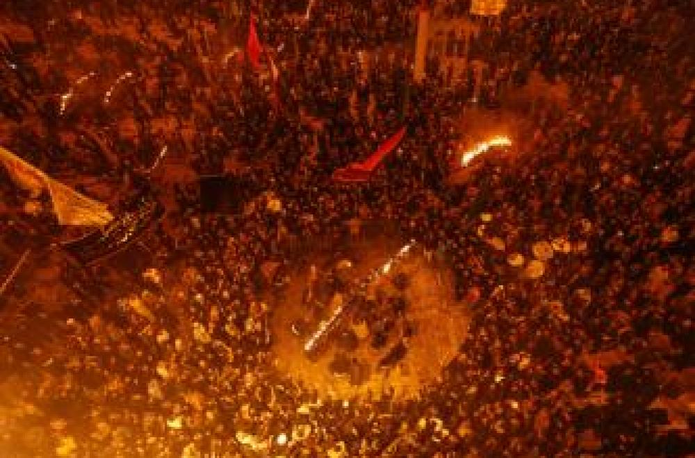 مواكب العزاء الحسيني تتوافد على العتبة العلوية المقدسة