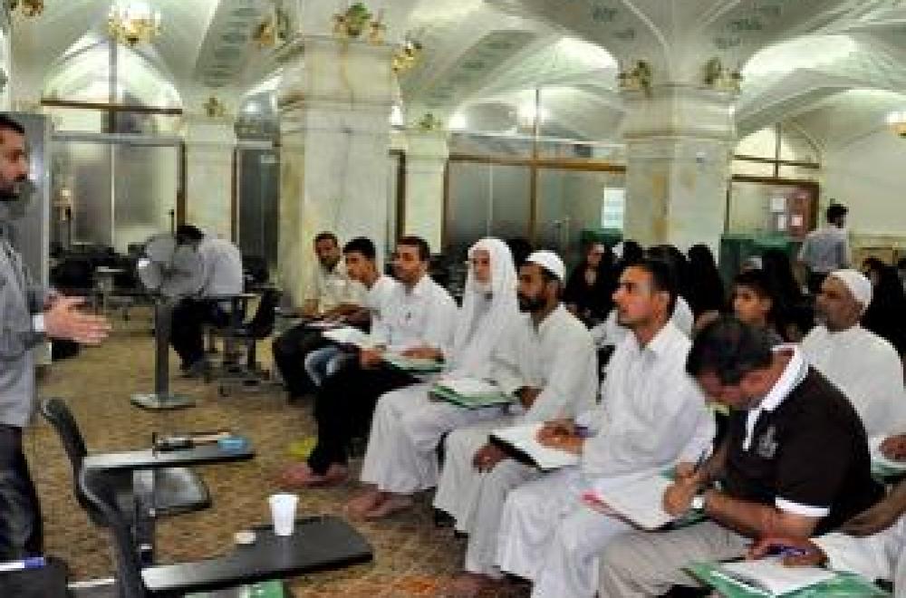 العتبة العلوية المقدسة تقيم برنامجا تعليمياً قرآنياً موسّعاً لتأهيل معلمي القرآن الكريم