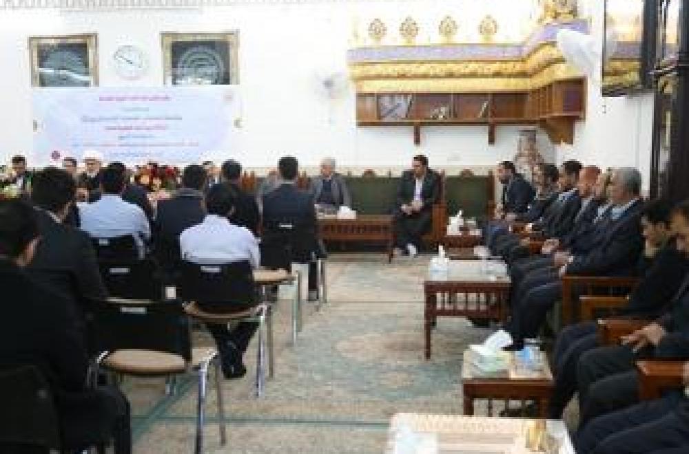 في لقائه الأسبوعي بمنتسبي العتبة العلوية المقدسة .... إمامة محمد وآل محمد الطاهرين من الله سبحانه وتعالى وليست إمامة من المفتعلات الدخيلة على الدين