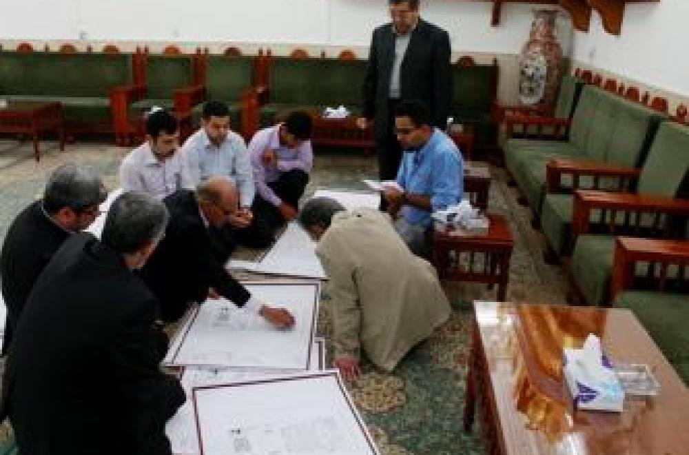 مسؤولو قسم الشؤون الهندسية والفنية في العتبة العلوية المقدسة يَطَّلعون على التصاميم المعدلة لمشروع المدينة الاعلامية