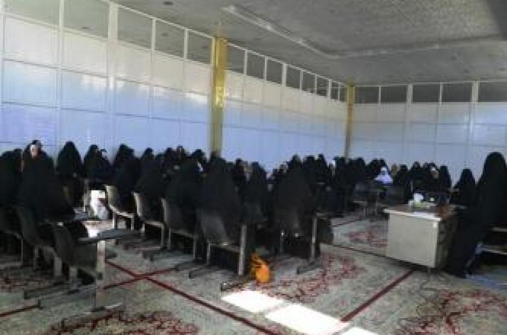 طالبات متوسطة (القانتات ) في ضيافة العتبة العلوية المقدسة