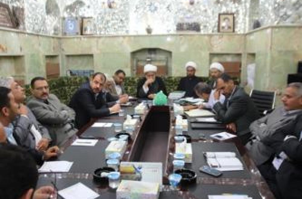 الأمين العام للعتبة العلوية المقدسة يترأس الاجتماع الأسبوعي الدوري مع رؤساء الأقسام