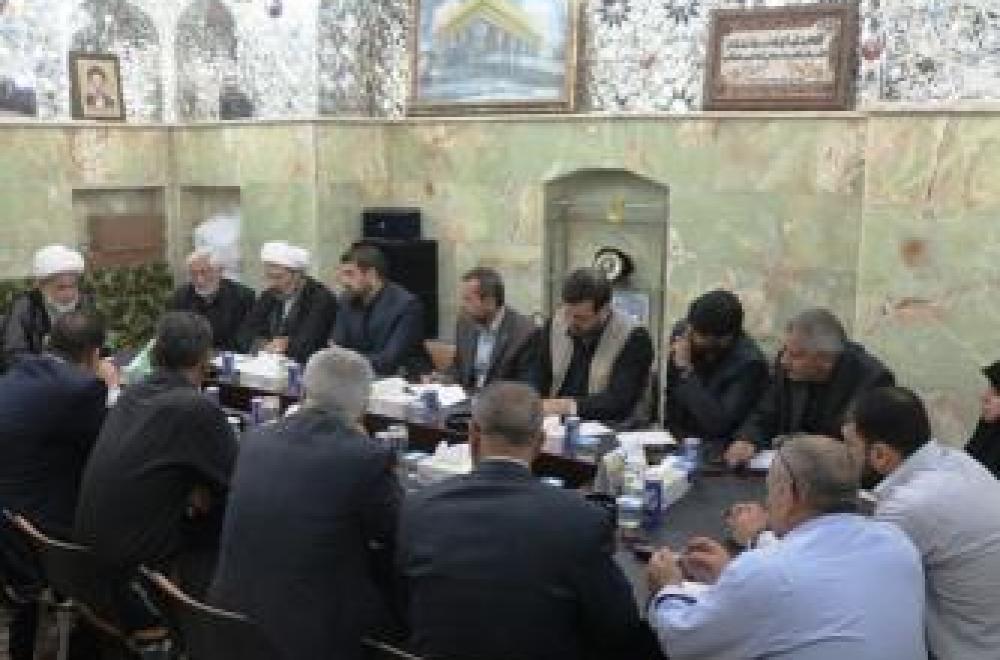 الأمين العام للعتبة العلوية المقدسة يعقد اجتماعه الأسبوعي الدوري مع رؤساء الأقسام