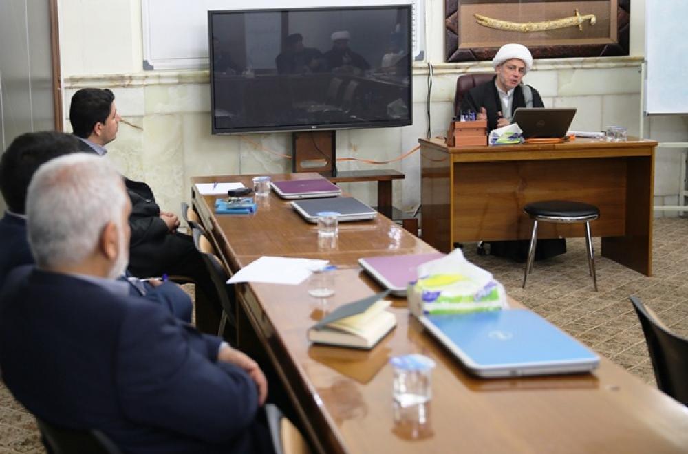 شعبة تنمية الموارد البشرية في العتبة العلوية المقدسة تحتضن دورة تخصصية حول كتابة وتحقيق الكتب التراثية وكيفية التعامل مع المخطوطات