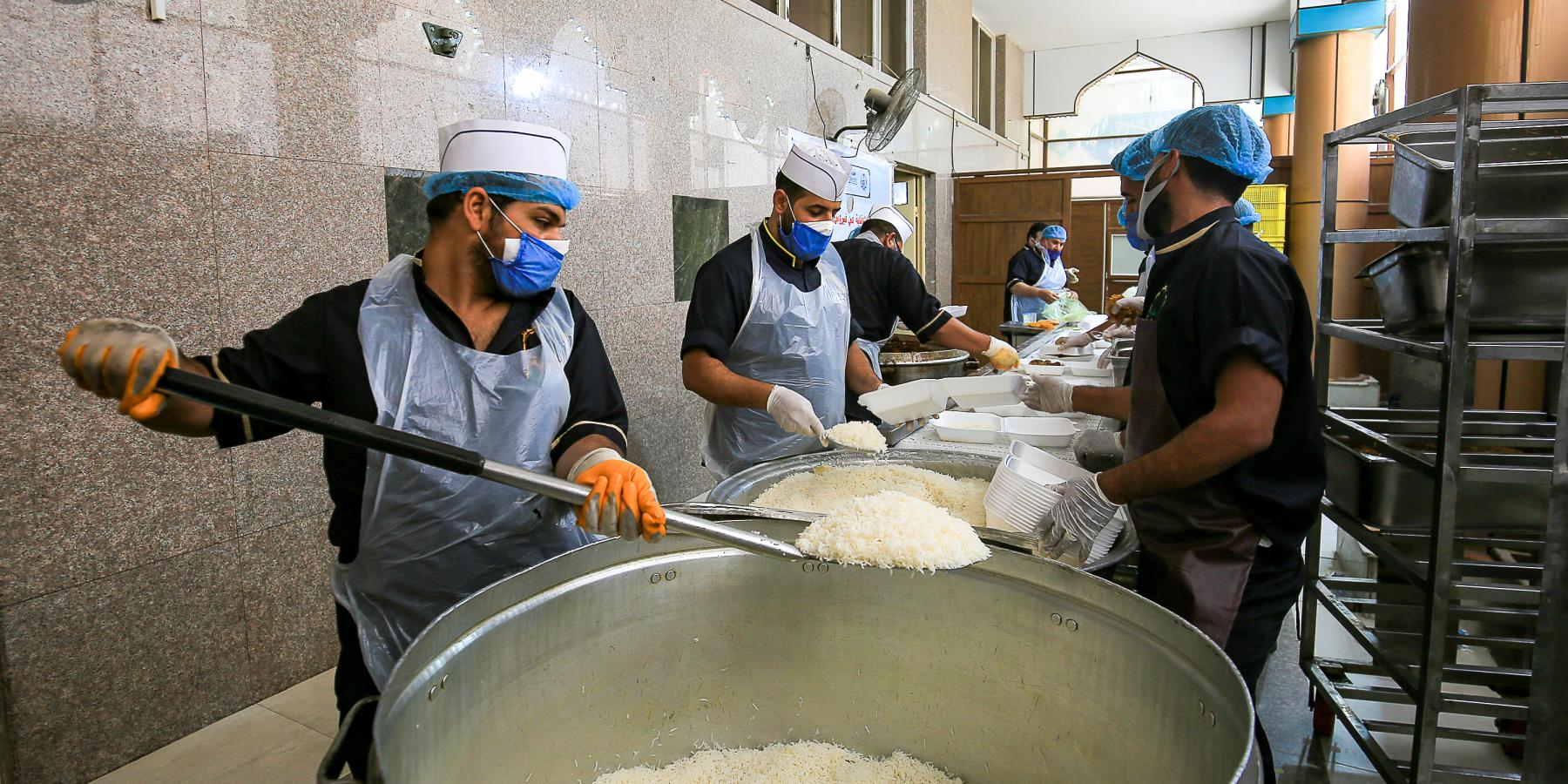 مضيف العتبة العلوية .. جهود استثنائية تعكس الكرم العلوي في دعم الكوادر الصحية والمصابين بالجائحة