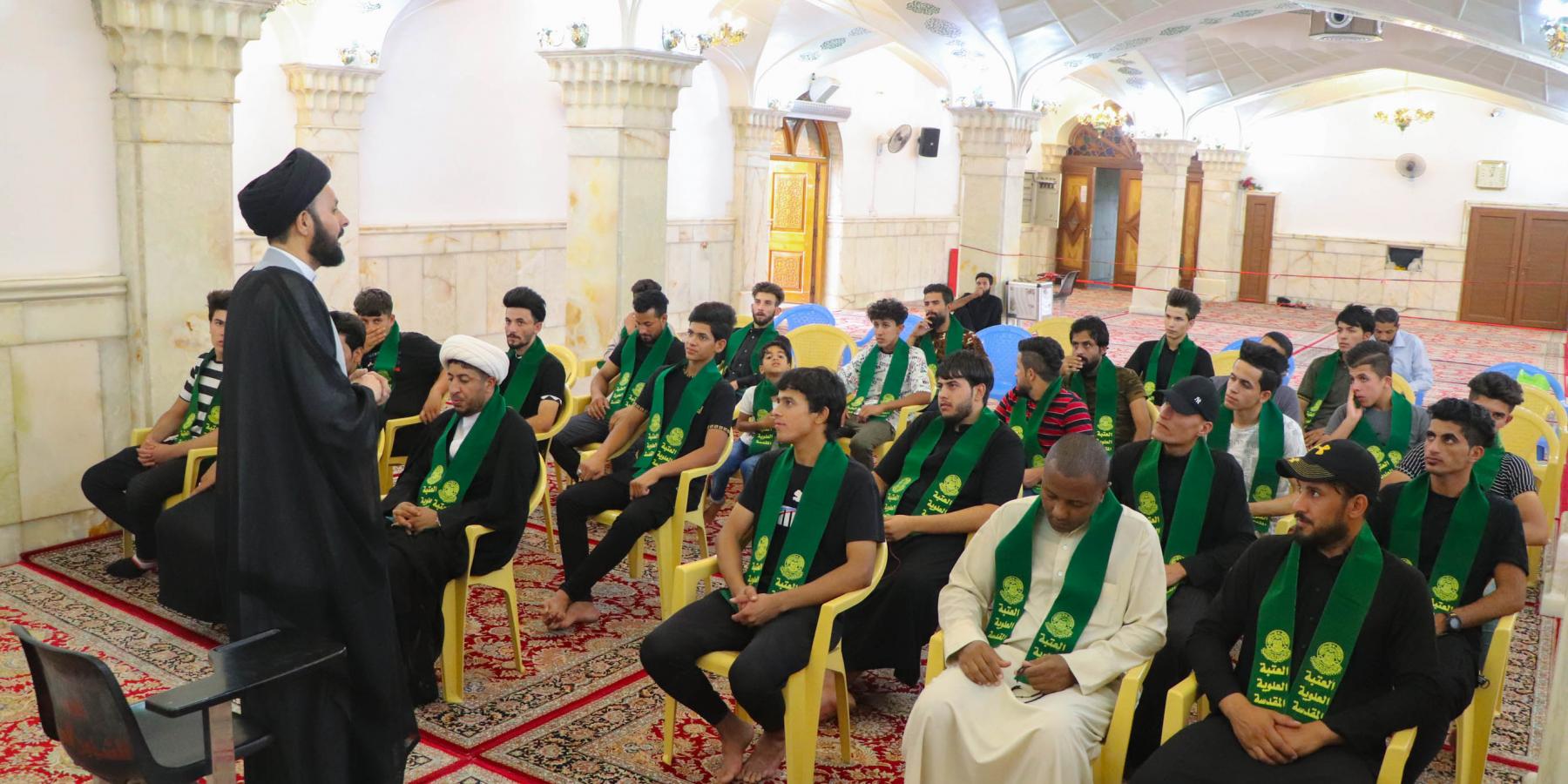 قسم الشؤون الدينية في العتبة العلوية يستضيف وفد محافظة بغداد 