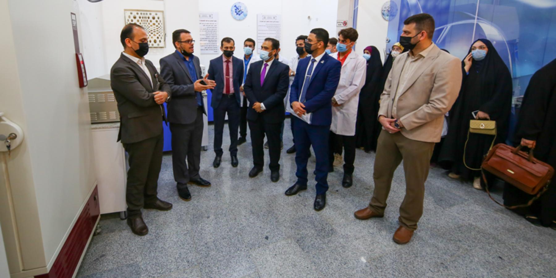 وفد جامعة الكفيل يطلع على آخر الأبحاث في مركز الأمين للأبحاث والتقنات الإحيائية في العتبة العلوية 