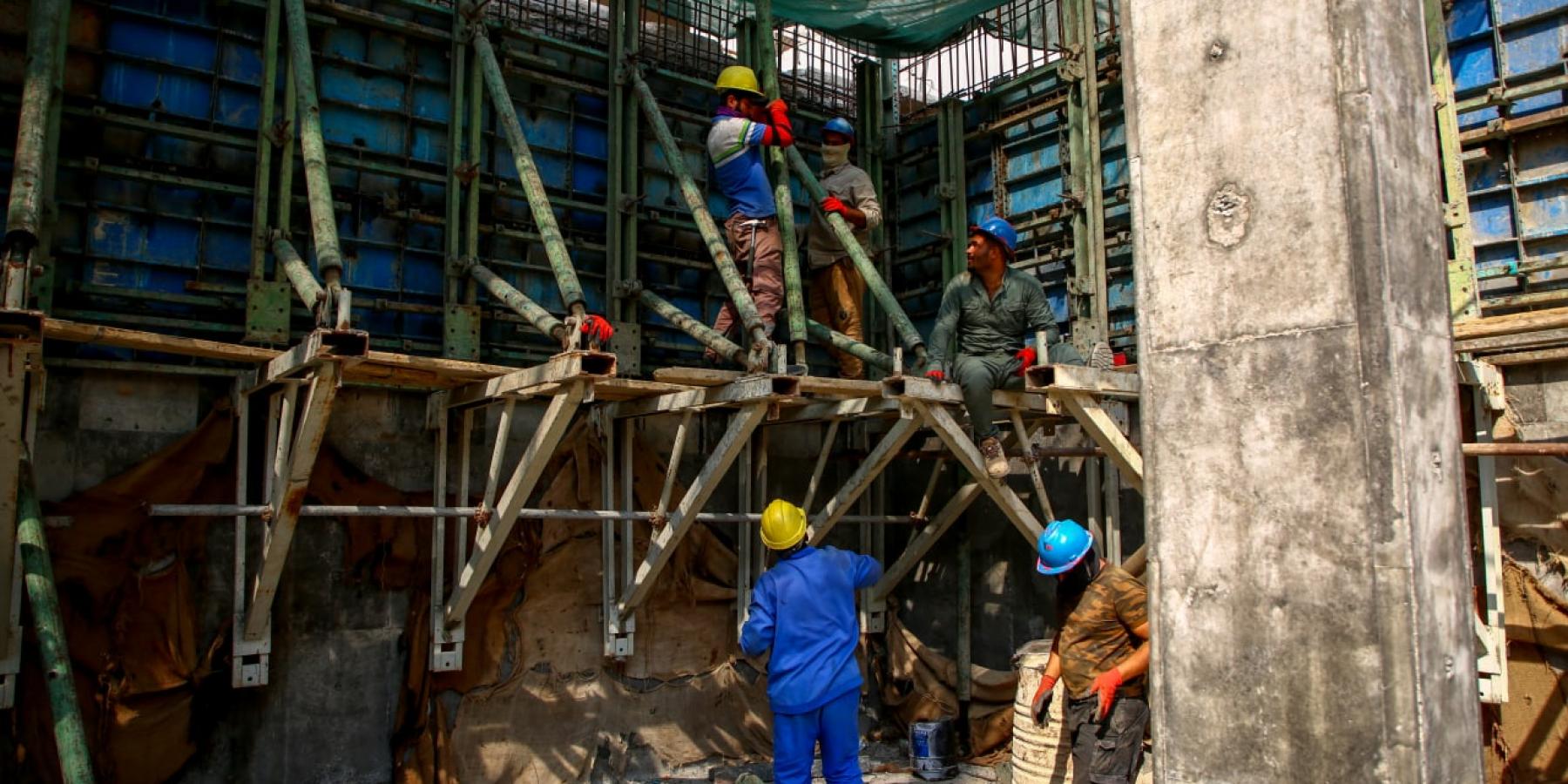 قسم الشؤون الهندسية والفنية في العتبة العلوية يستأنف أعماله في مشروع صحيات رقم 2