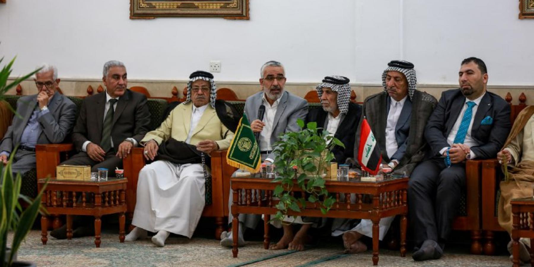 الأمين العام يستقبل المهنئين بعيد الفطر المبارك من أبناء ووجهاء النجف الأشرف