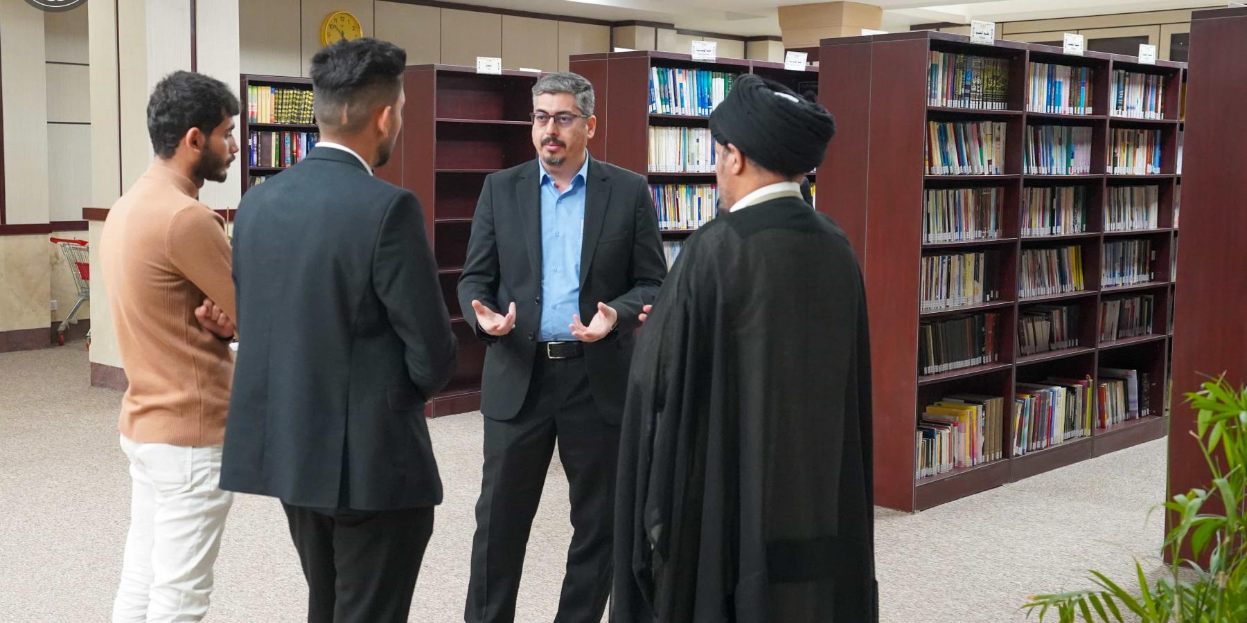 مكتبة الروضة الحيدرية تستقبل وفد طلبة جامعة ميسان  