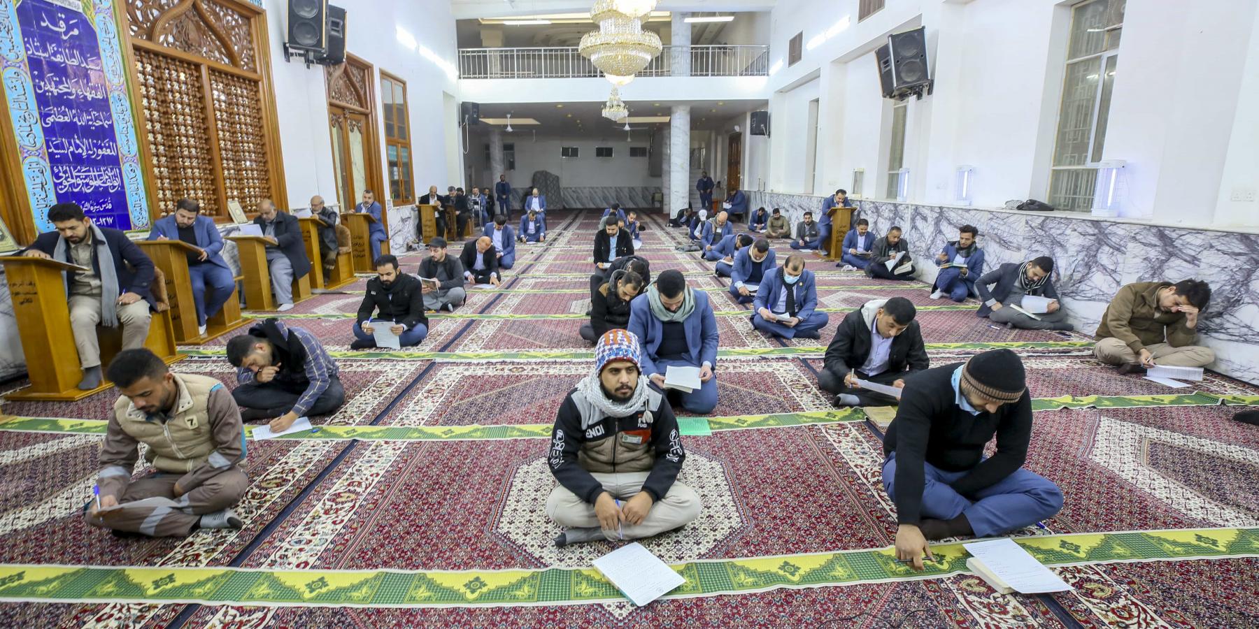 قسم الشؤون الدينية يُقيم الامتحانات النهائية لدورة منتسبي العتبة العلوية المقدسة 