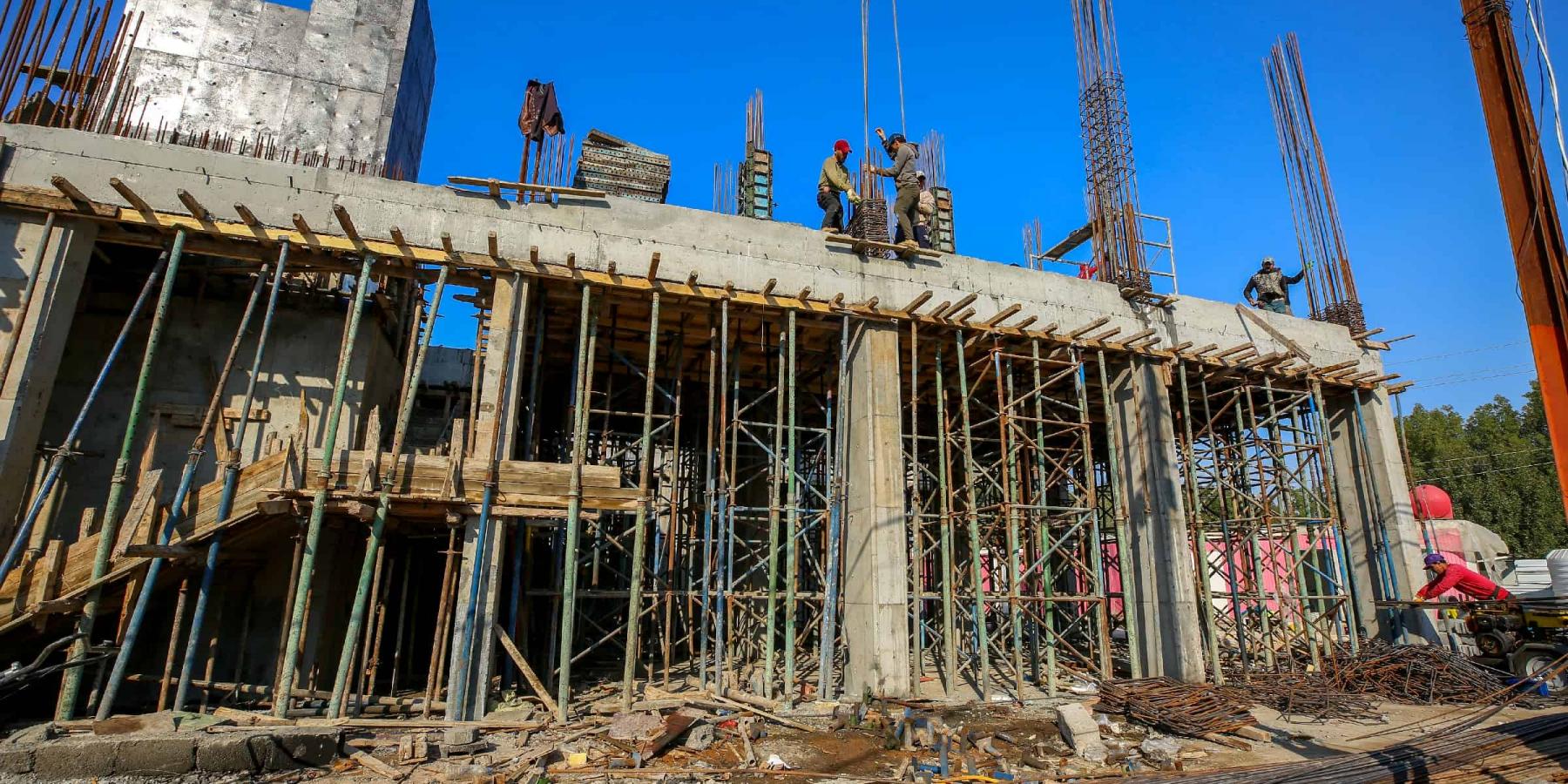 مشروع مستشفى العفاف النسوي يصل إلى مراحل متقدمة من الإنجاز 