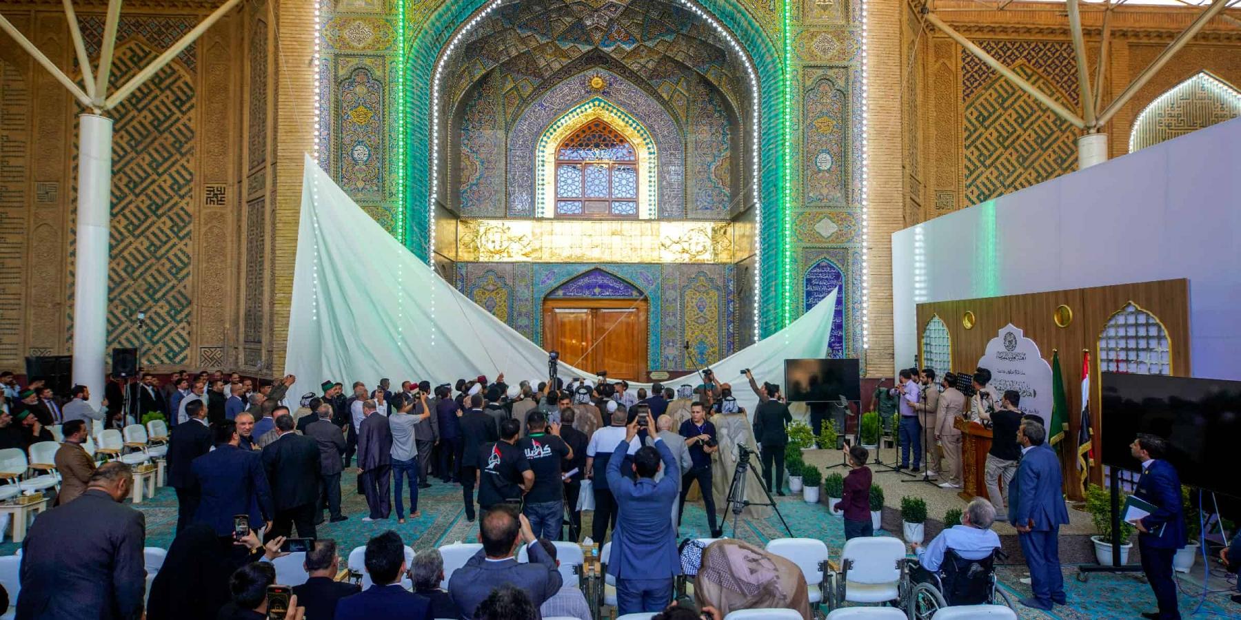 الأمانة العامة للعتبة العلوية المقدسة تزيح الستار عن مشروع باب الإمام الرضا (عليه السلام)