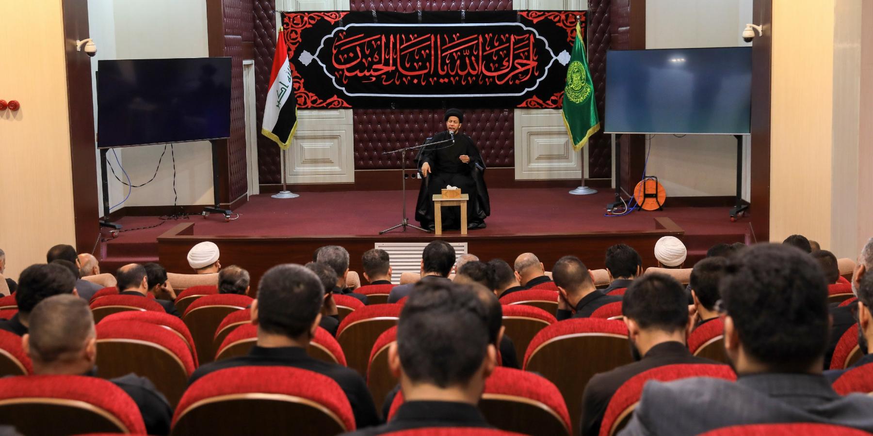 إحياءً لذكرى شهادة الإمام زين العابدين وسيد الساجدين (عليه السلام) قسم الشؤون الفكرية والثقافية يقيم مجلس عزاء 