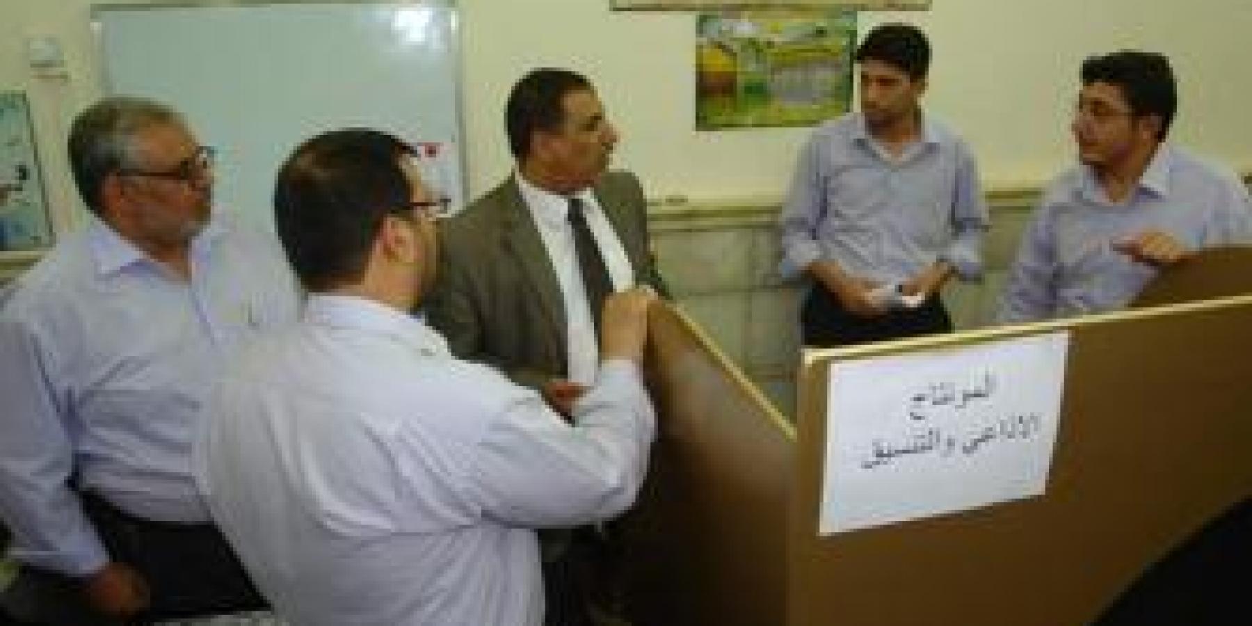نائب رئيس هيئة الاعلام والاتصالات يزور العتبة المقدسة