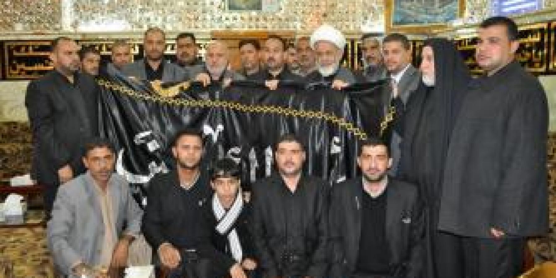 على مدى ثلاثة عشر يوما من شهر محرم العتبة العلوية المقدسة تستقبل المعزين بمصاب الحسين(عليه السلام)