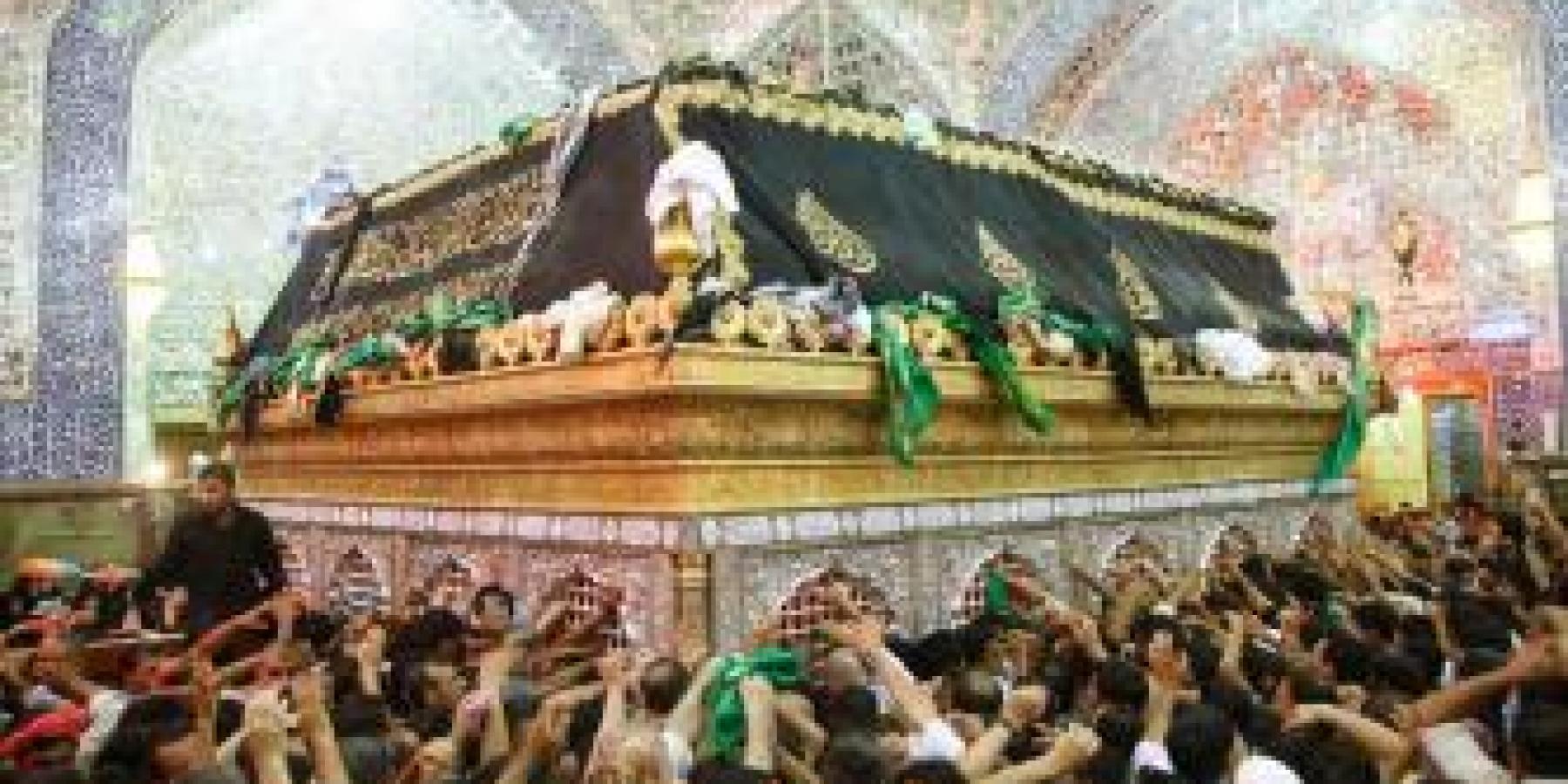 مرقد أمير المؤمنين(عليه السلام) يستقبل الحشود المليونية الزاحفة إلى كربلاء المقدسة