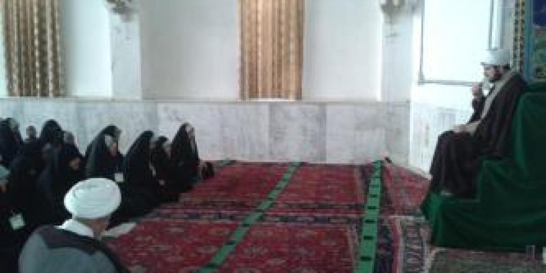 قسم الشؤون الدينية في العتبة العلوية المقدسة يستضيف وفدا نسوياً من مدرسة فاطمة الزهراء (عليها السلام)