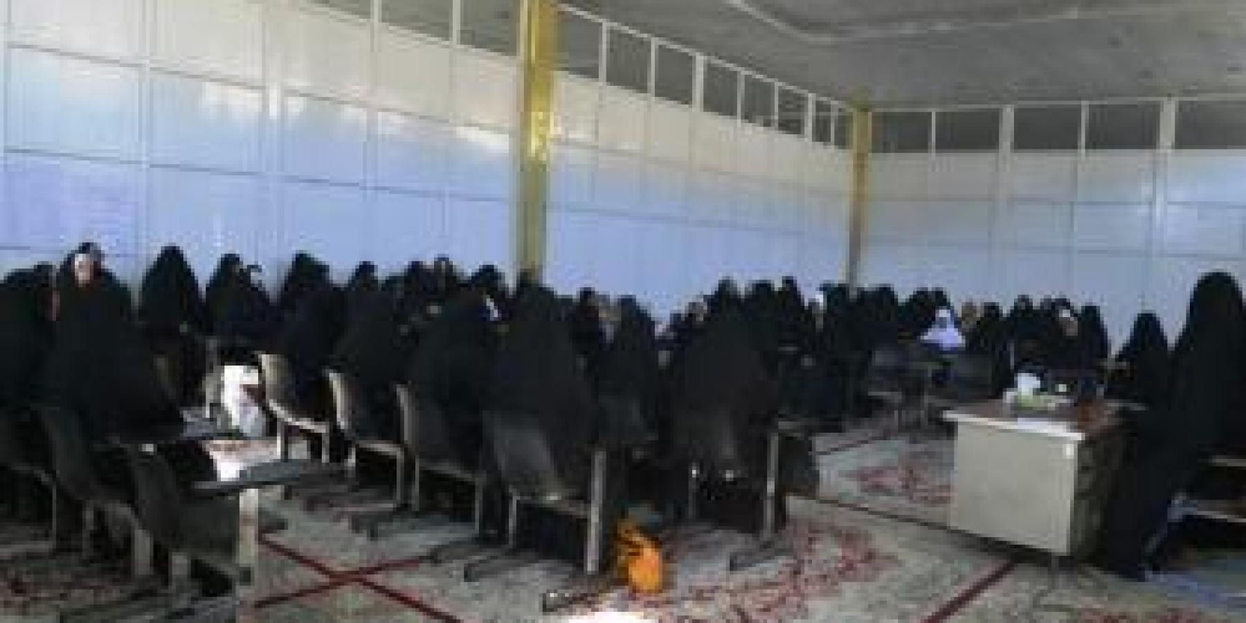 طالبات متوسطة (القانتات ) في ضيافة العتبة العلوية المقدسة