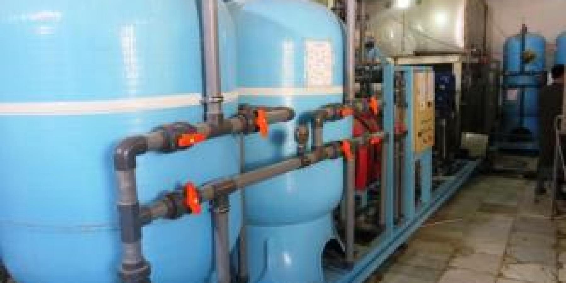 الصيانة الهندسية في العتبة العلوية المقدسة تقوم بتهيئة منظومات المياه الصالحة للشرب R.O خدمة للزائرين الكرام