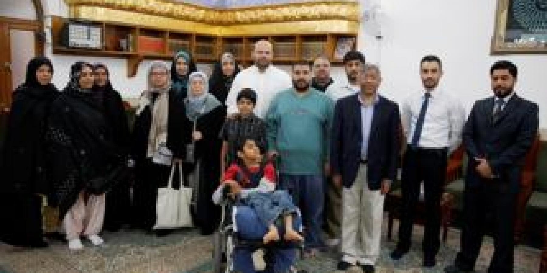 الجراح العالمي الأمريكي عمران إمام يتشرّف بزيارة العتبة العلوية المقدسة