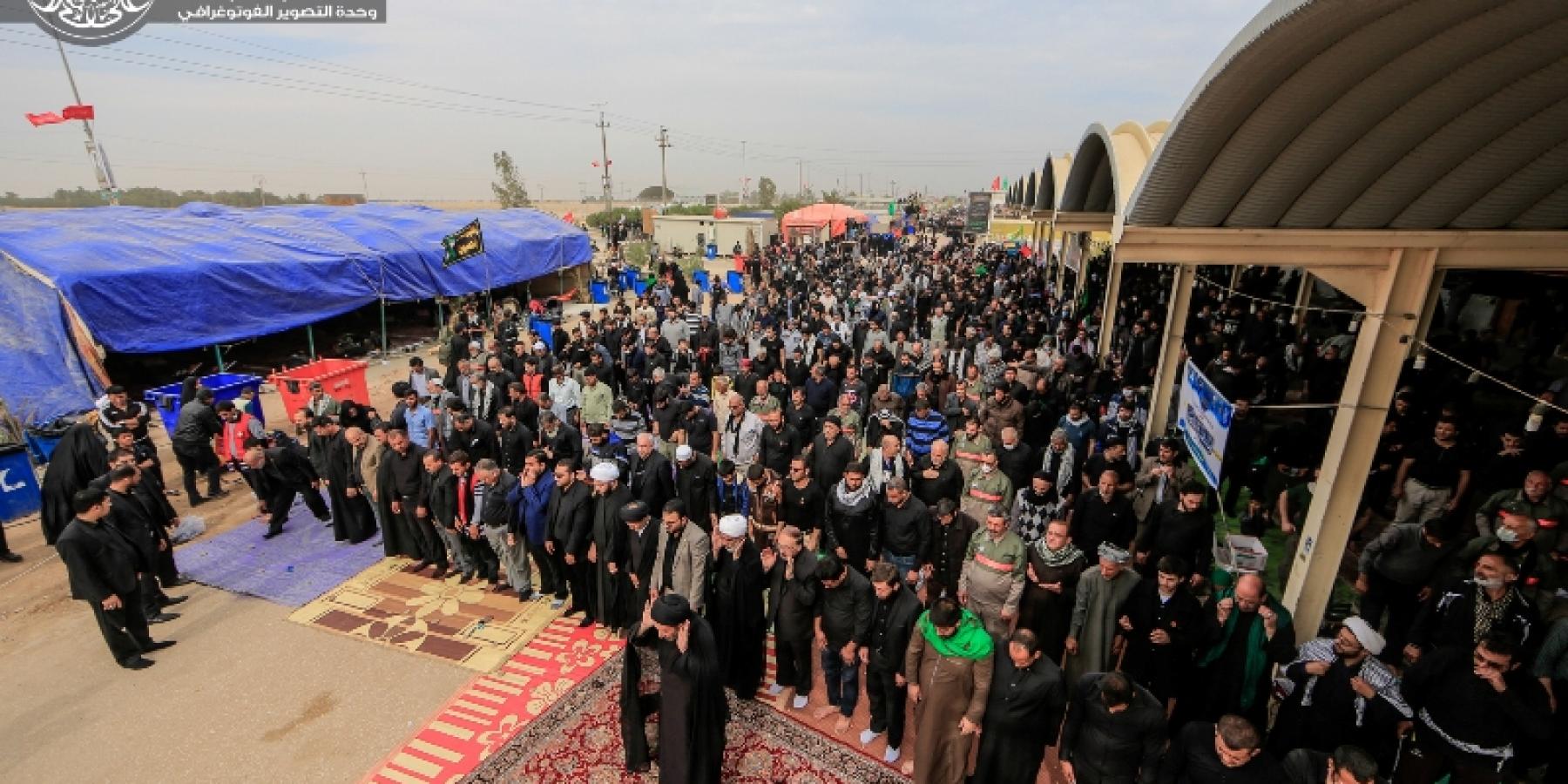 الأمين العام للعتبة العلوية المقدسة يؤم المصلين ضمن مراسم إحياء الحوزة العلمية المباركة للشعائر الحسينية في الأربعين