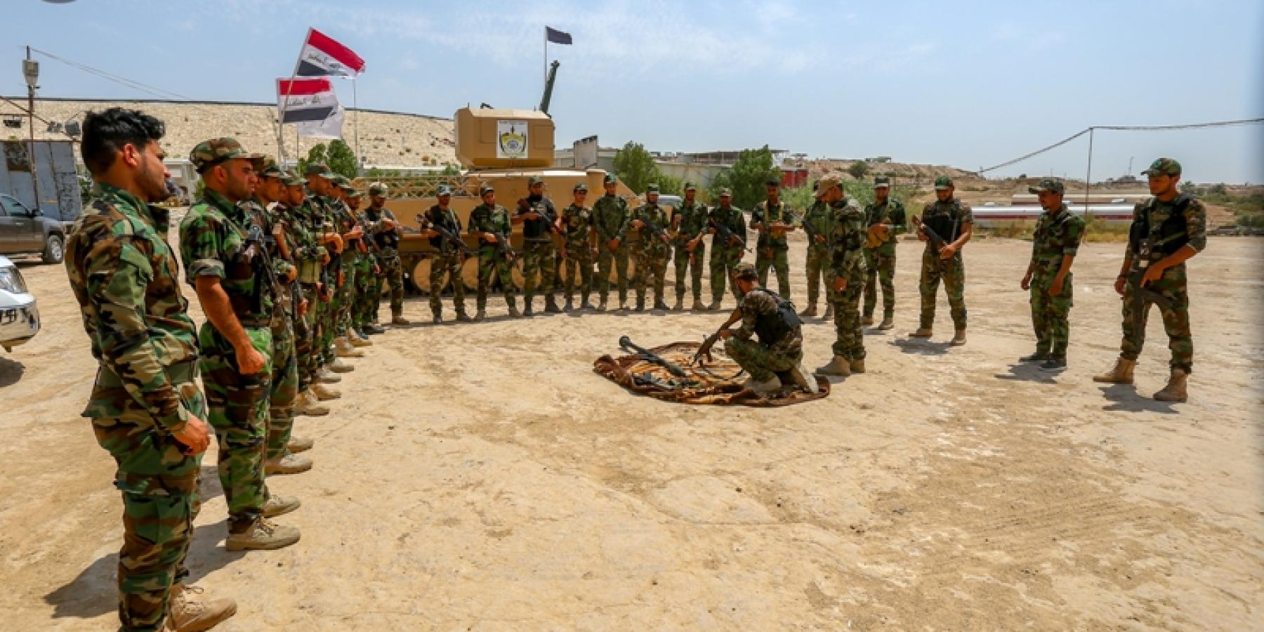 بالصور .. فرقة الإمام علي القتالية التابعة للعتبة العلوية تبدأ بتدريب مقاتليها