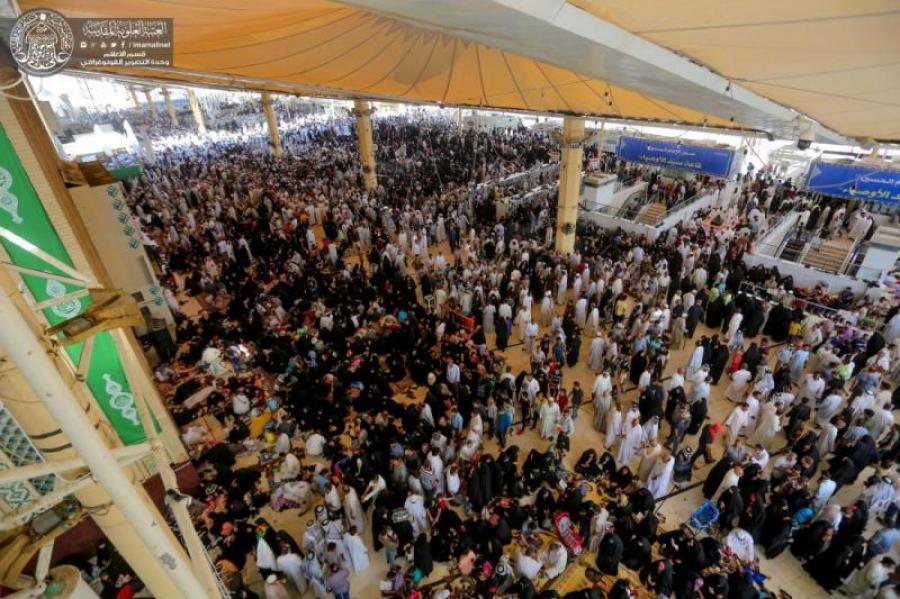Multitudes of Pilgrims from around the Globe Head toward the Imam Ali (PBUH) Holy Shrine to Celebrate the Eid al-Ghadeer