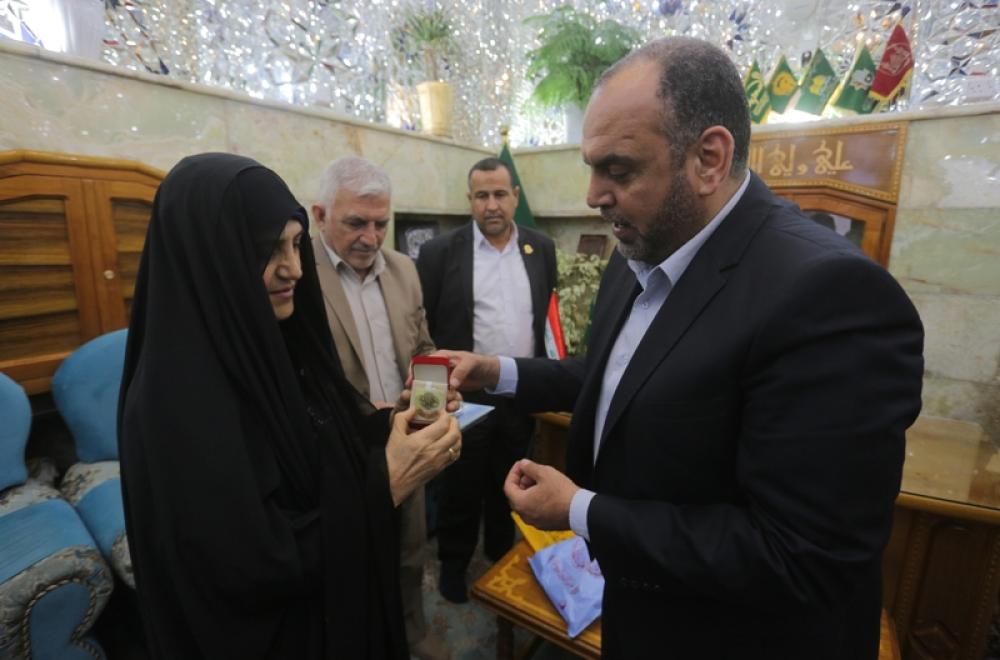 سفيرة العراق السابقة في النرويج: زيارة مرقد الإمام علي (عليه السلام) يلهم المسلمين الشعور بمعنى الإنسانية الحقيقي