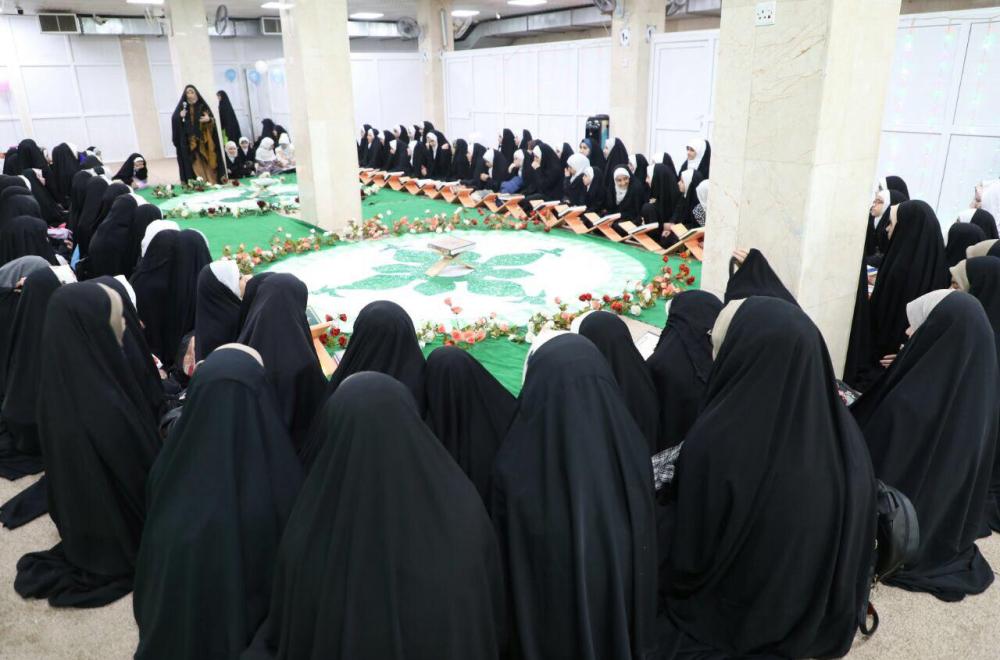 دار القرآن الكريم النسوية تقيم محفلا قرآنيا بمناسبة الولادة العطرة للعقيلة زينب (عليها السلام)  