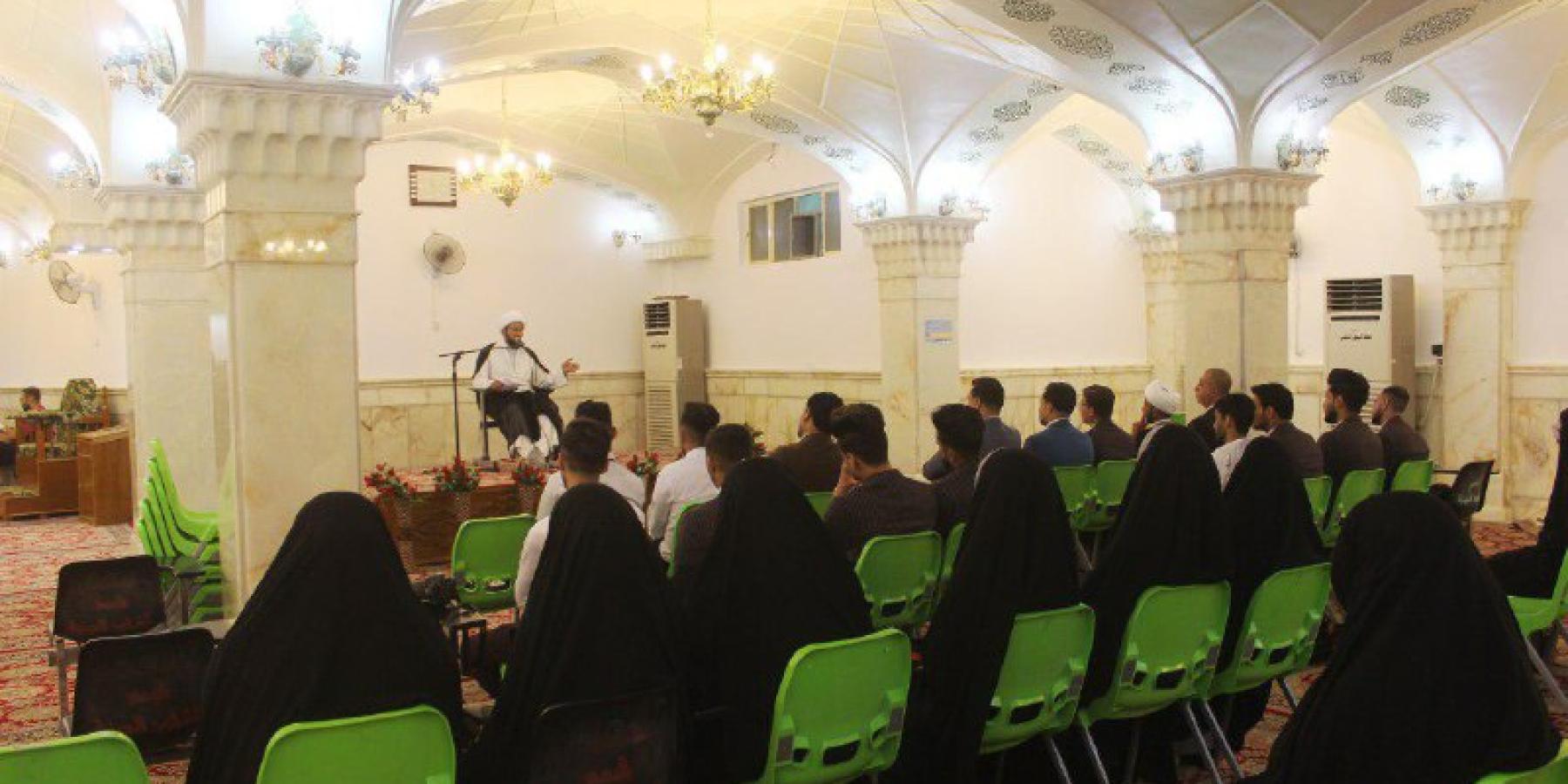 العتبة العلوية المقدسة ترعى محفل تخرج طلبة جامعة الامام الكاظم (عليه السلام)