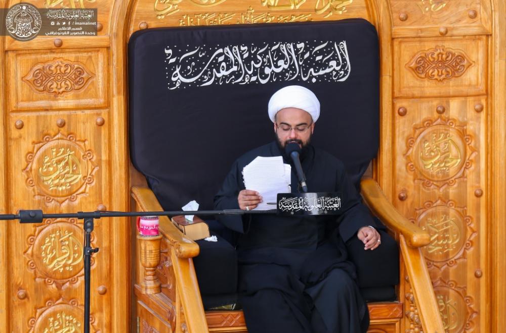  قراءة مقتل الإمام الحسين (عليه السلام) صبيحة يوم عاشوراء في الصحن الحيدري الشريف