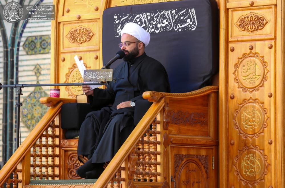  قراءة مقتل الإمام الحسين (عليه السلام) صبيحة يوم عاشوراء في الصحن الحيدري الشريف