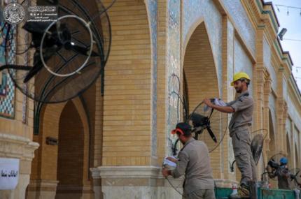 قسم التبريد والميكانيك في العتبة العلوية ينفذ حملة لصيانة مراوح الرذاذ والتعطير في محيط الصحن العلوي المطهر