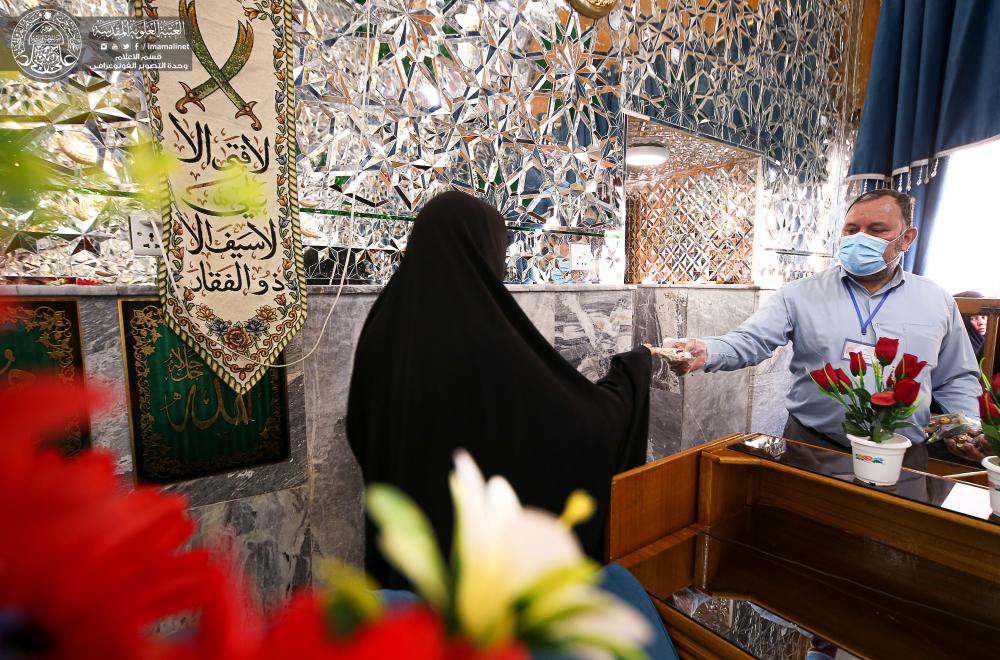 قسم الهدايا والنذور في العتبة العلوية: توزيع  أكثر من (20 ) ألف هدية للزائرين في عيد الغدير الأغر