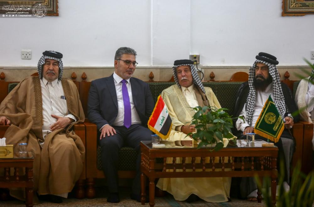 وفد زعماء قبائل العراق يكرم الأمين العام للعتبة العلوية المقدسة