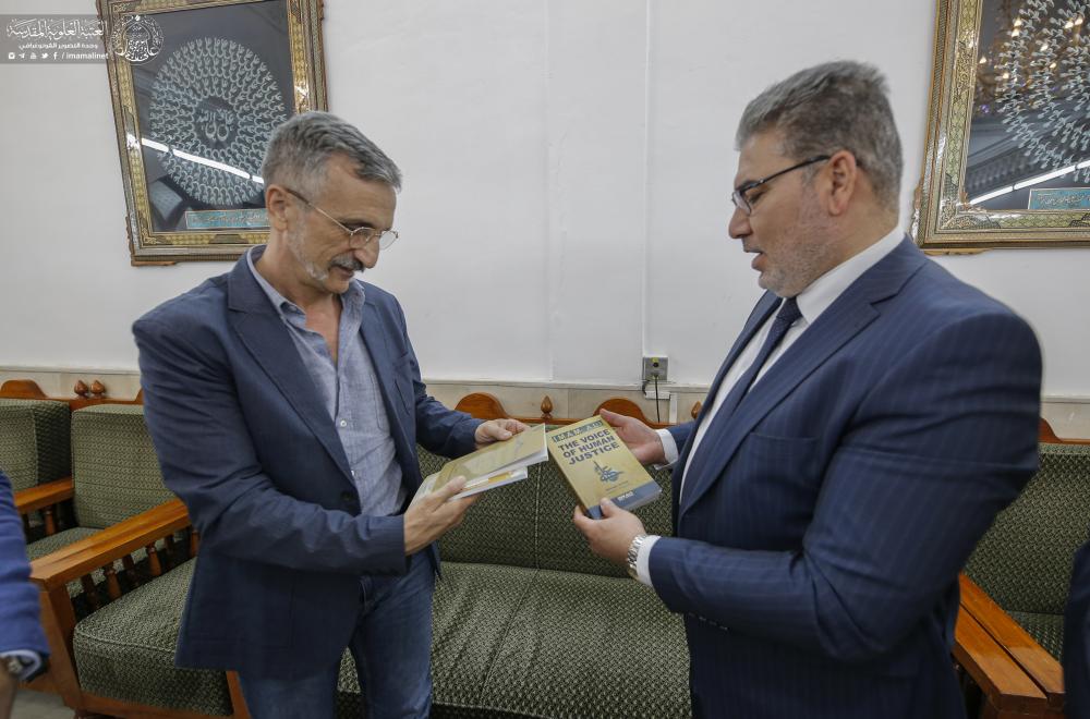 مستشار السفير الإيطالي في العراق يتشرف بزيارة العتبة العلوية المقدسة