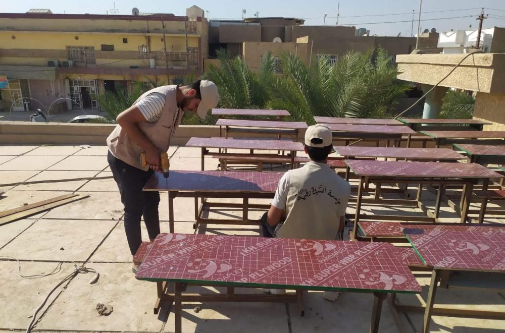 برعاية العتبة العلوية المقدسة..استمرار حملة (علي أبونا) لصيانة المقاعد الدراسية في المحافظات العراقية