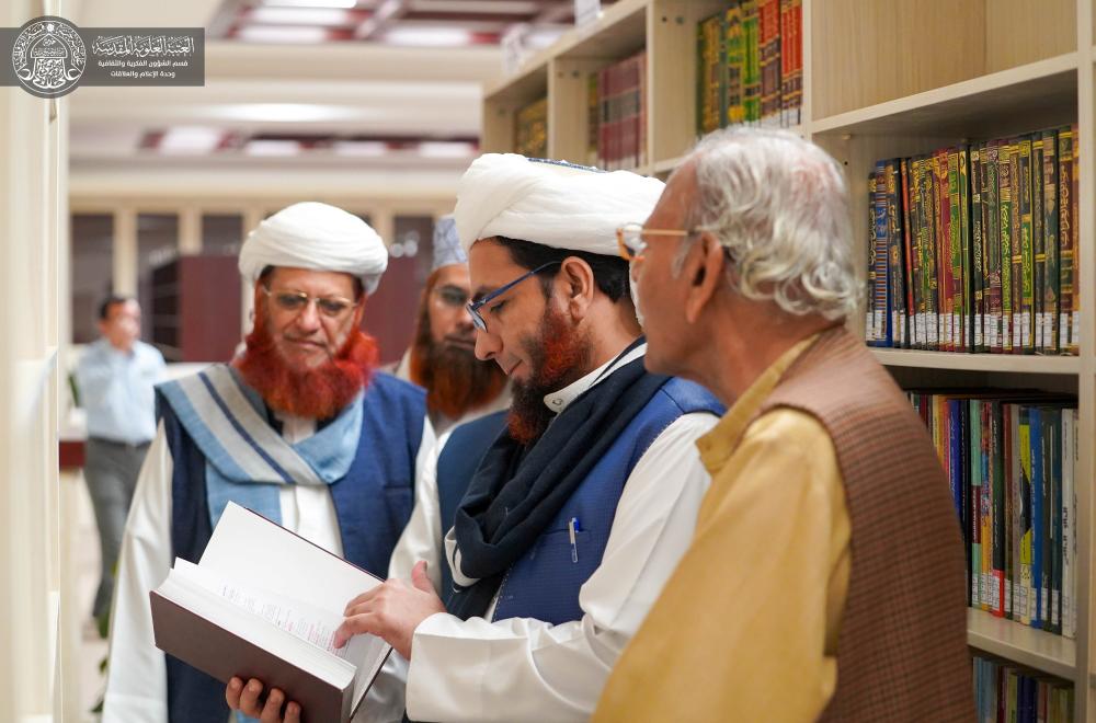 وفد من العلماء والباحثين من دولة باكستان يطلع على المعالم الفكرية والأدبية والعلمية في مكتبة الروضة الحيدرية 