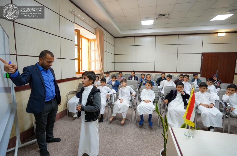 شعبة دار القرآن الكريم تقيم دورة تعليمية للبراعم من دولة باكستان المقيمين في النجف الأشرف 