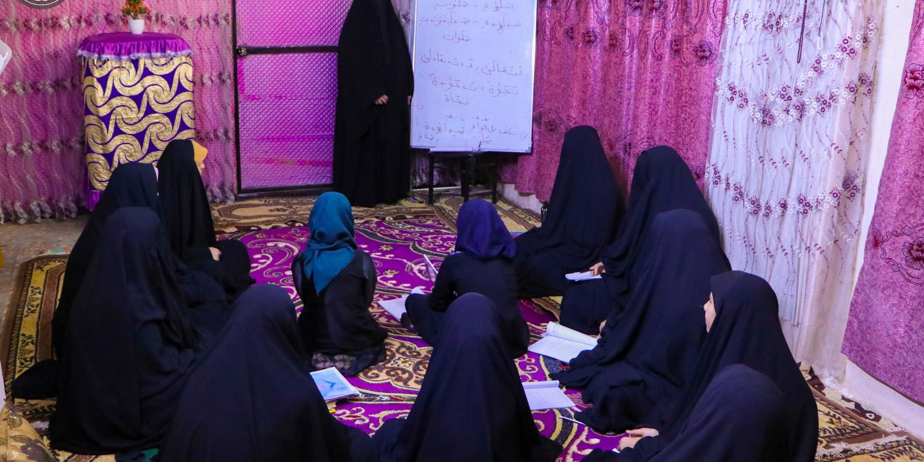 وحدة دار القرآن الكريم النسوية تطلق دورة حضورية لتعليم القراءة الصحيحة للقرآن الكريم  