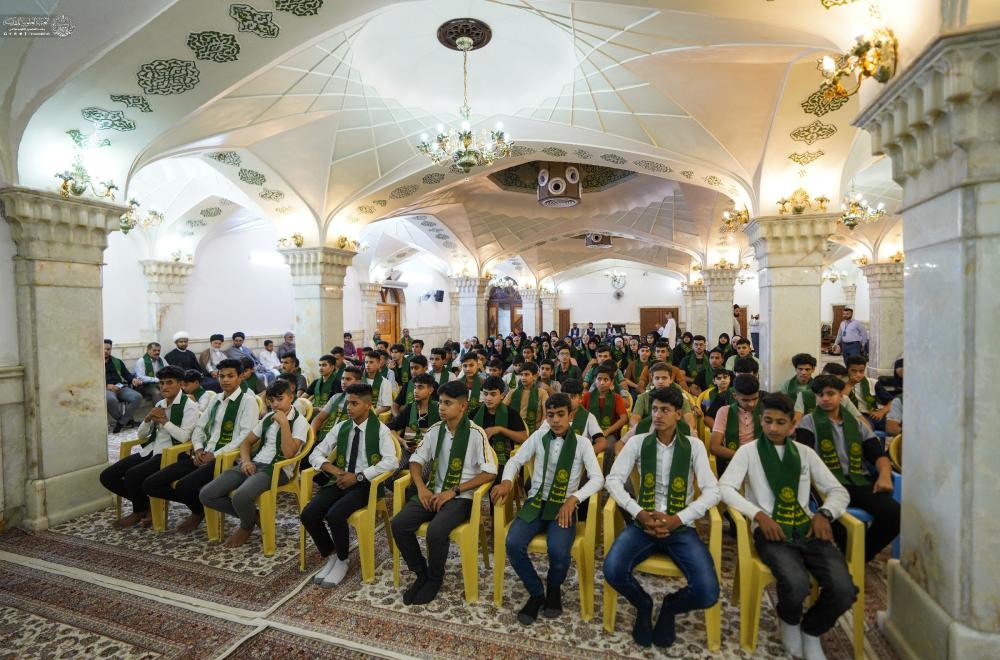 الأمين العام للعتبة العلوية المقدسة يحتفي بنخبة من الطلبة المتميزين الأوائل من محافظة ميسان