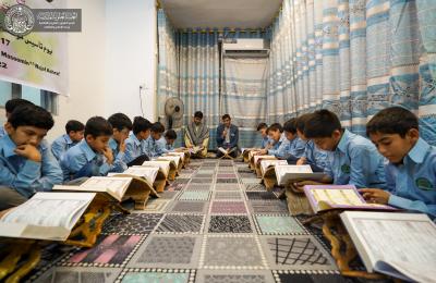 سبعون طالباً لحفظ وتلاوة القرآن الكريم من الهند وباكستان في ضيافة العتبة العلوية المقدسة 