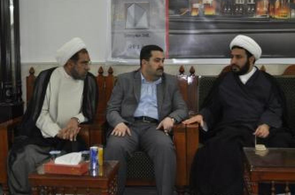 وزير حقوق الإنسان ونائب رئيس ديوان الوقف الشيعي يتشرفان بزيارة العتبة المقدسة