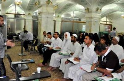 العتبة العلوية المقدسة تقيم برنامجا تعليمياً قرآنياً موسّعاً لتأهيل معلمي القرآن الكريم