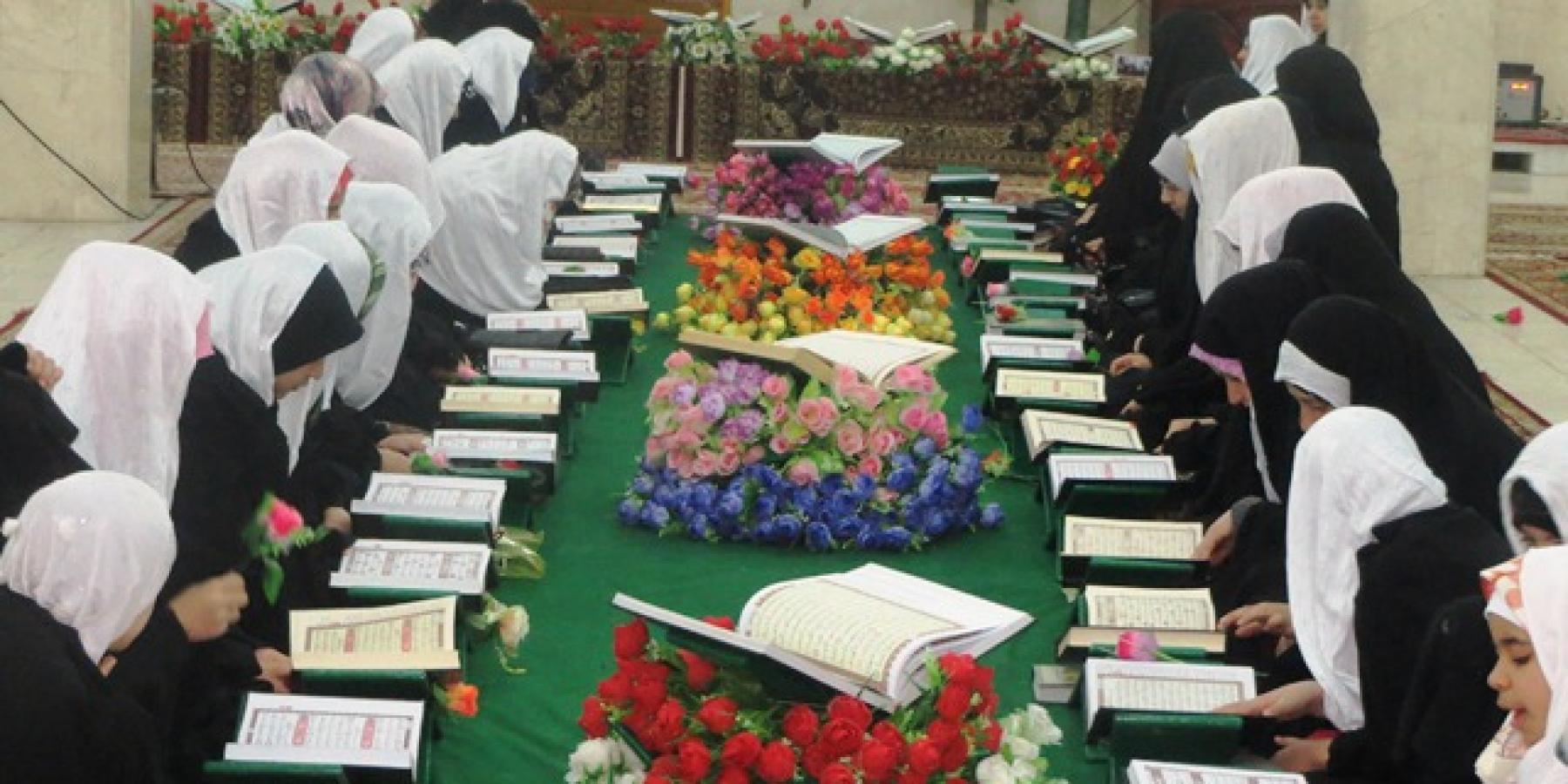 شعبة التعليم الديني النسوي في العتبة العلوية المقدسة تقيم محفلاً قرآنياً في ذكرى ولادة الرسول اعظم (صلى الله عليه وآله)